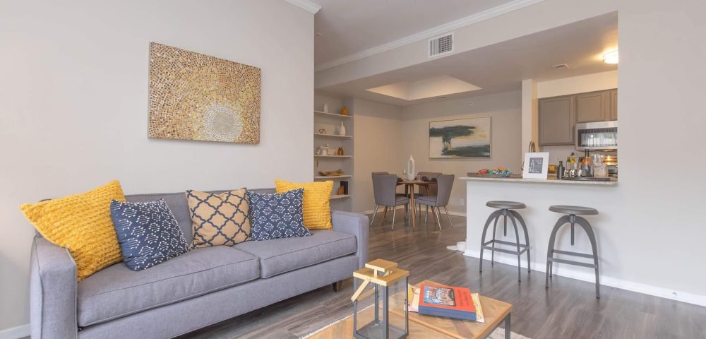 Contigo Westover Hills 1