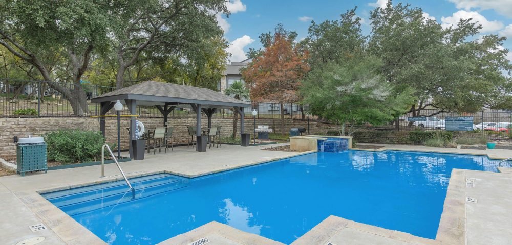 Contigo Westover Hills 5