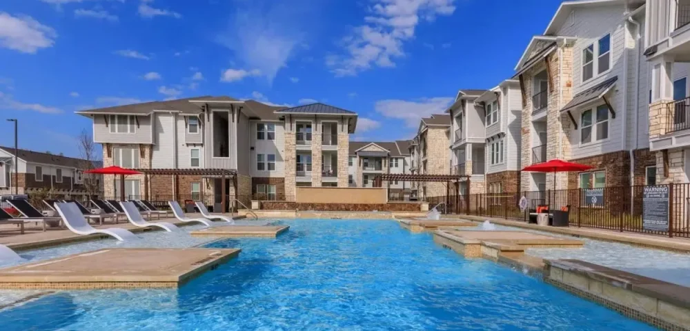 Luxia Rockwall Downes 5