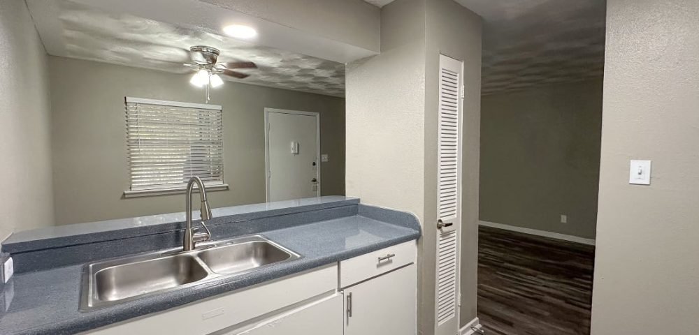 Southgate Manor 2
