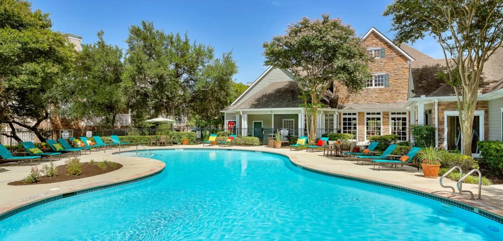 The Lodge at Westover Hills 5